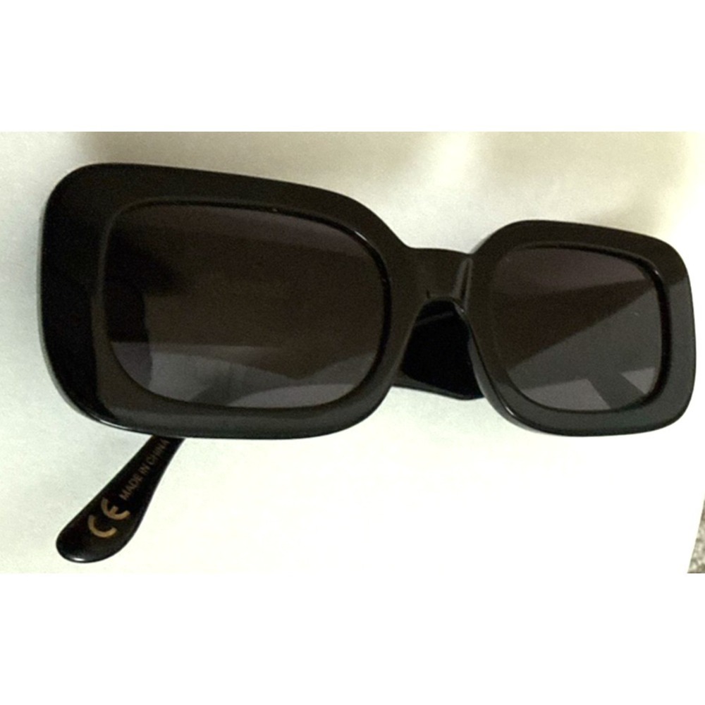 Madewell Women's Sunglasses Black Y2K-inspired Rectangular Shape One Size - Picture 6 of 6
